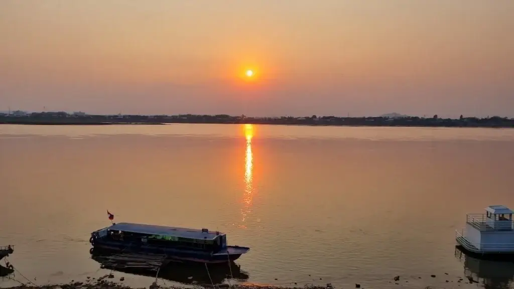 boot-mekong-fluss-sonnenuntergang
