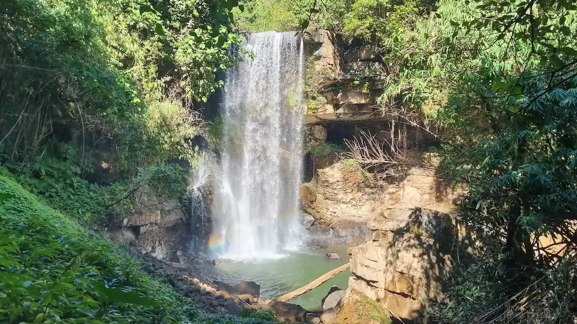 little bee wasserfall tad tayicseua wasserfaelle